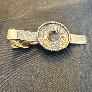 Vintage Signed Sterling Mexican Sombrero Hat/Tie Clip